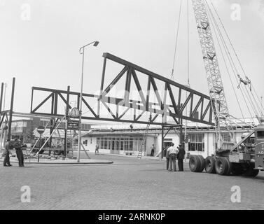 Segeln. Kralingse Plas Rotterdam/Betroffene Datum: 2. Juni 1957 Standort: Rotterdam, Zuid-Holland Stichwörter: Segel Stockfoto