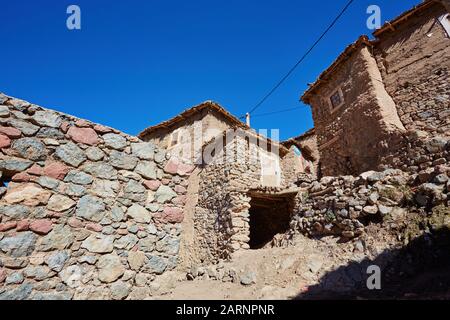 Weite Landschaft und Dorf in Dades Tal Marokko Afrika Stockfoto