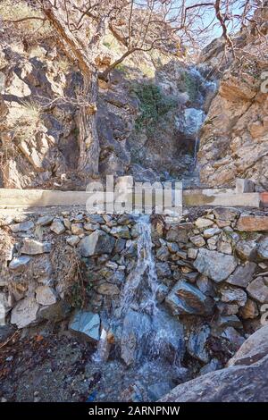 Weite Landschaft und Dorf in Dades Tal Marokko Afrika Stockfoto