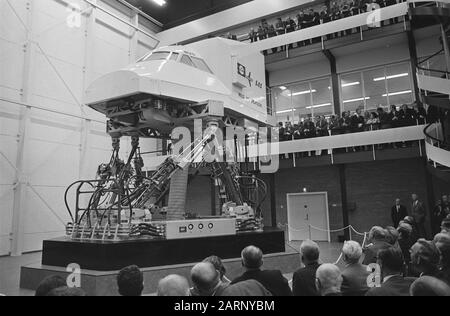 Flugschulungsgebäude KLM eröffnet am Schiphol-Oost Datum: 2. November 1970 Standort: Noord-Holland, Schiphol Institutionenname: KLM Stockfoto