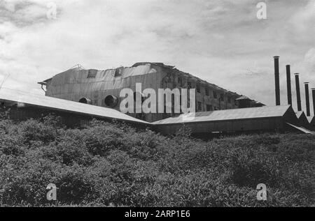 Republik: Dolok Simoembah, Prapat, Bidamanik, östlich von Pematang Siantar; Reinigungsaktionen an der Ostküste Sumatras [Großer Fabrikkomplex] Datum: 1. November 1947 Ort: Indonesien, Niederländisch-Ostindien Stockfoto