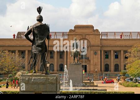 Blick auf das Ditsong National Museum of Natural History oder das Transvaal Museum von der Pretoria City Hall, dem Pretorius Square, Pretoria/Tshwane Central, Ga Stockfoto