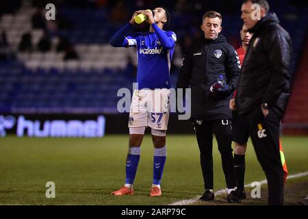 Oldham, ENGLAND - 28. JANUAR Cameron Bordwick-Jackson von Oldham Athletic während des Sky Bet League 2 Spiels zwischen Oldham Athletic und Mansfield Town im Boundary Park, Oldham am Dienstag, 28. Januar 2020. (Gutschrift: Eddie Garvey   MI News) Stockfoto