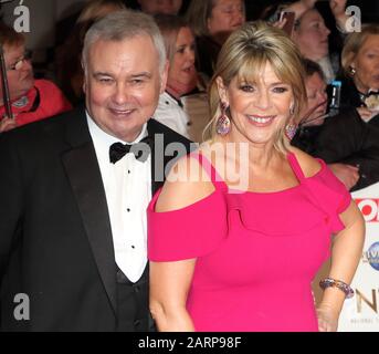 London, Großbritannien. Januar 2020. Eamonn Holmes und Ruth Langsford nehmen an den National Television Awards 2020 in Der O2 Arena in London an. Credit: Sopa Images Limited/Alamy Live News Stockfoto