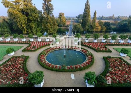 Frankreich, Indre et Loire-Tal, das von der UNESCO zum Weltkulturerbe erklärt wurde, Rigny Usse, Gärten Chateau d'Usse, obere Terrasse und französischer Garten desig Stockfoto