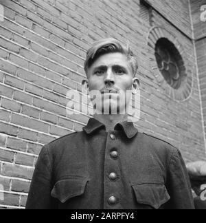 Front Nord-Ost Niederlande: Tour Prins Bernhard Befehligte Mitarbeiter Datum: April 1945 Schlagwörter: Weltkrieg Stockfoto