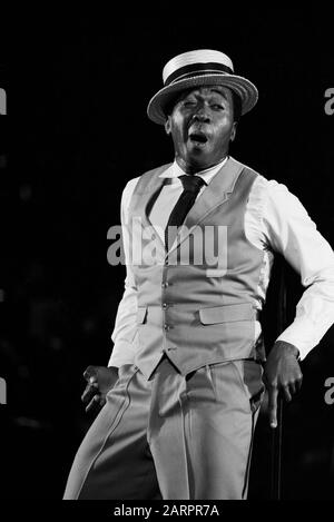 Ben Vereen, amerikanischer Theater- und Filmschauspieler, bei einem Auftritt in Deutschland, um 1981. Der amerikanische Theater- und Filmschauspieler Ben Vereen trat um 1981 in Deutschland auf. Stockfoto