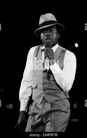 Ben Vereen, amerikanischer Theater- und Filmschauspieler, bei einem Auftritt in Deutschland, um 1981. Der amerikanische Theater- und Filmschauspieler Ben Vereen trat um 1981 in Deutschland auf. Stockfoto