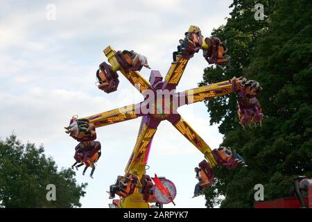 Lustige, faire Fahrt Stockfoto