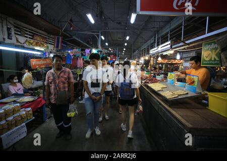 Amphora schwimmenden Markt in thailand Stockfoto