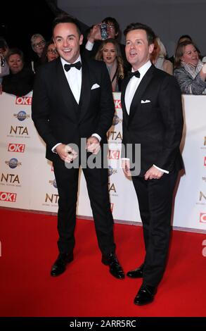 Anthony McPartlin und Declan Donnelly nehmen an den National Television Awards 2020 Teil, die in der O2 Arena in London abgehalten werden. Stockfoto