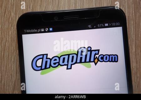 Das CheapAir.com Logo wird auf einem modernen Smartphone angezeigt Stockfoto