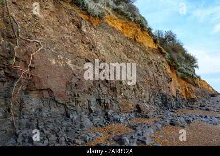 Auswirkungen steigender Meeresspiegel auf die Küste von Suffolk Stockfoto