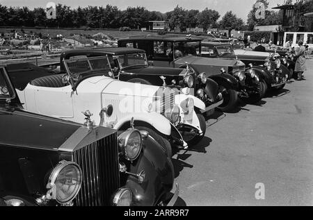 Rolls Royces, der die Baujahre für 1939 besuchte, ein Schatz der Autogeschichte, der viel Interesse weckte Datum: 8. Juni 1964 Schlüsselwörter: Interesse, Besuche Den Namen Der Institution: Rolls Royce: Pot, Harry/Anefo Stockfoto