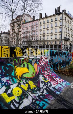 Foch Skate Park, Morand Bridge, Lyon, Rhone, AURA Region, Frankreich Stockfoto