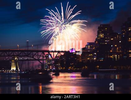 Vancouver Canada Day Feuerwerk Stockfoto