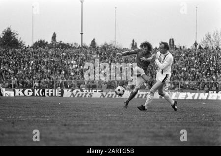 FC Twente-Borussia Mönchengladbach 1-5 (Rückspiel Finale Europa Cup 3) Spielmoment Datum: 21. Mai 1975 Ort: Enschede, Overijssel Schlüsselwörter: Spieler, Sport, Fußball Stockfoto