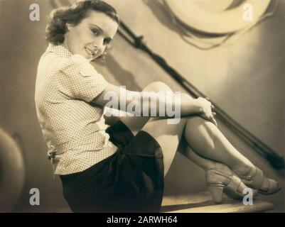 Joan Gardner, Publicity Portrait for the British Film, "Forever Yours", Großbritannien: "Forget Me Not", 1936 Stockfoto