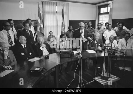 Suriname: Unabhängigkeit am 25/11 usw.; Übertragung der Souveränität in der reformierten Kirche Datum: 1. Dezember 1975 Ort: Suriname Schlüsselwörter: INDEVENCE, SOUVEREINITY Transfer, Kirchen Stockfoto