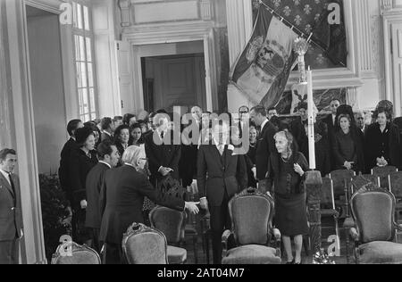 Taufe von Prinz Carlos Xavier Bernardo, Sohn von Prinzessin Irene, auf Schloss Lignieres (Frankreich). Übersicht Datum: 10. Februar 1970 Ort: Frankreich Schlagwörter: Taufe, Übersichten Personenname: Irene, Prinzessin, Schloss Lignieres Stockfoto