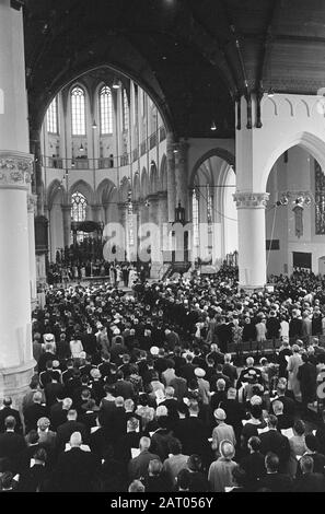 Taufe Willem Alexander in der Kirche Sankt Jakob. Überblick über die Große Kirche zum Zeitpunkt der Taufe Datum: 2. September 1967 Schlüsselwörter: Taufe, Princes persönlicher Name: Willem-Alexander, Prinz von Orange Stockfoto