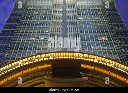 Shanghai, CHINA -1 Nov 2019- Blick auf das Grand Hyatt Shanghai Hotel im modernen Jin Mao Tower (Golden Prosperity Building), Shanghai, China. Stockfoto