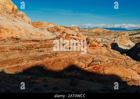 Panoramablick auf den Fire Canyon Silica Dome im Valley of Fire State Park, Nevada, Vereinigte Staaten Stockfoto