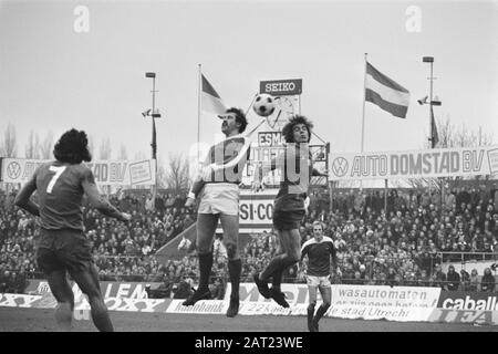 FC Utrechter gegen Ajax 2-1 (KNVB-Pokal); Spielmomente Datum: 21. November 1976 Schlagwörter: Sport, Fußball-Institution Name: FC Utrechter Stockfoto