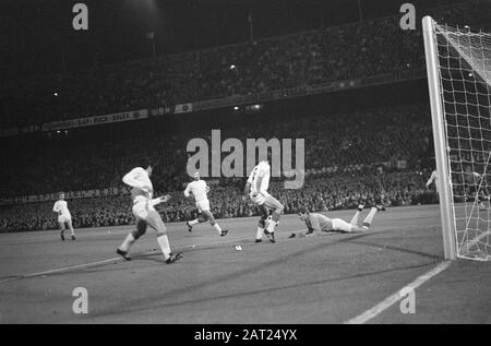 Feijenoord vs. Estudiantes 1-0; Feijenoord gewinnt WM-Datum: 9. September 1970 Schlagwörter: Sport, Name der Fußballeinrichtung: Feyenoord Stockfoto