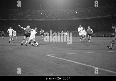 Feijenoord vs. Estudiantes 1-0; Feijenoord gewinnt WM-Datum: 9. September 1970 Schlagwörter: Sport, Name der Fußballeinrichtung: Feyenoord Stockfoto