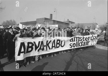 FNV-Manifestation auf dem Dam Square, Amsterdam; ABVA/KABO unterwegs (in Auftrag gegeben) Datum: 20. März 1980 Ort: Amsterdam, Noord-Holland Schlüsselwörter: Veranstaltungen Name Der Institution: ABVAKabo Stockfoto