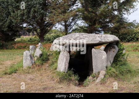 Dolmen - Galeriegrabes von Ile Grande - Grand Island - in Pleumeur-Bodou, Bretagne, Frankreich Stockfoto