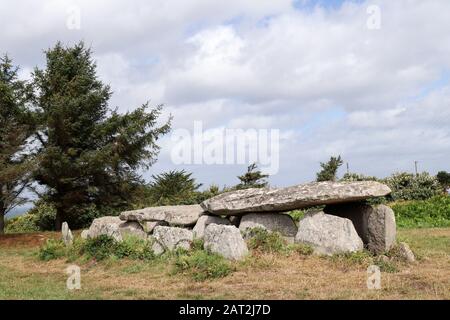 Dolmen - Galeriegrabes von Ile Grande - Grand Island - in Pleumeur-Bodou, Bretagne, Frankreich Stockfoto