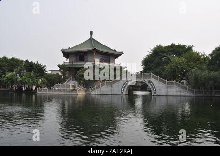 Guangzhou, Guangdong/China - 3. Januar 2020: Die Touristenattraktionen rund um die Stadt Stockfoto