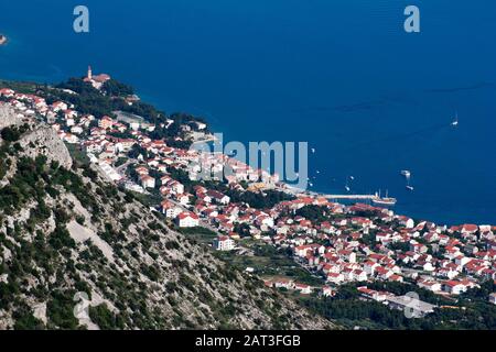 Touristisches Dorf Bol auf der Insel Brac, Blick von Vidova Gora Stockfoto