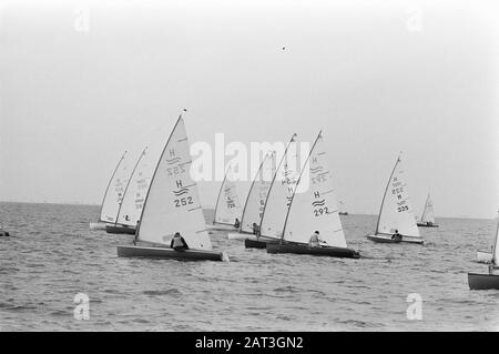 Hollandwoche II Segler in Aktion Datum: 3. August 1967 Schlagwörter: Segel Stockfoto