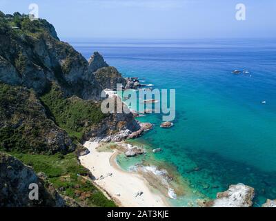 Super Antenne Perspektive mit der Umwelt rund um Kalabrien, Italien. Stockfoto