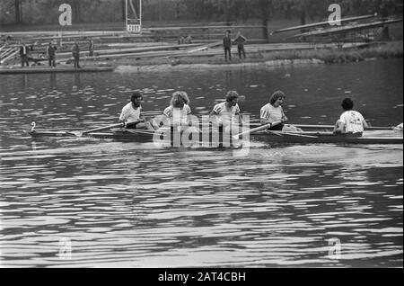 Internationale Ruder-Meisterschaften und Holland-Cup in Bosbaan in Amsterdam; gesendet vier von Nereus war zwei Datum: 30. Juni 1974 Ort: Amsterdam, Amsterdamse Bos, Bosbaan, Noord-Holland Schlüsselwörter: Rudern, Champions-Institution-Name: Nereus Stockfoto