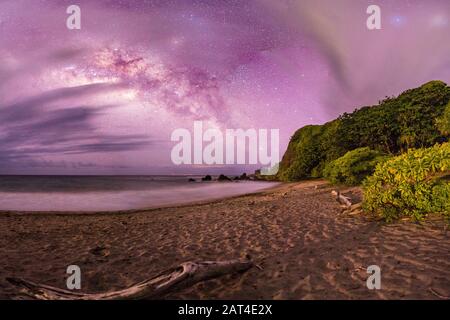 Milchstraße am Hamoa Strand in Hana, Maui Stockfoto