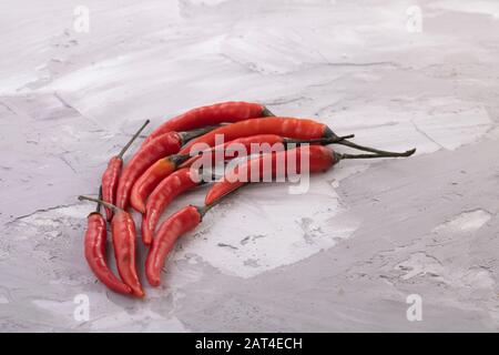 NY Red Chili auf dem Tisch, Konzept. Niemand und Draufsicht Stockfoto