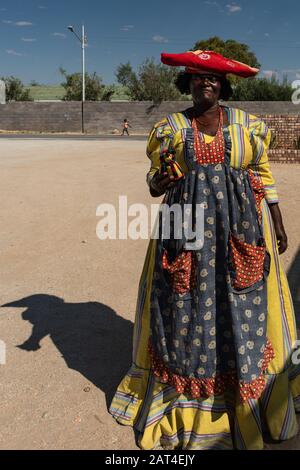 Herero Frau in Namibia Stockfoto