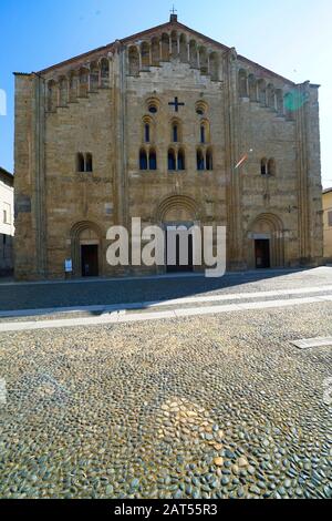 Basilika di San Michele Maggiore, lombardischer romanischer Stil, XI Jahrhundert, historisches Stadtzentrum, Pavia, Lombardei, Itay, Europa Stockfoto