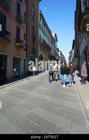 Corso Strada Nuova Hauptstraße, historisches Stadtzentrum, Pavia, Lombardei, Itay, Europa Stockfoto