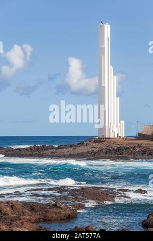 Der Leuchtturm Punta del Hidalgo ist ein aktiver Leuchtturm in Punta del Hidalgo innerhalb der Gemeinde San Cristóbal de La Laguna im Nordosten von teneras Stockfoto