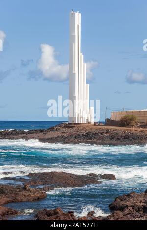 Der Leuchtturm Punta del Hidalgo ist ein aktiver Leuchtturm in Punta del Hidalgo innerhalb der Gemeinde San Cristóbal de La Laguna im Nordosten von teneras Stockfoto