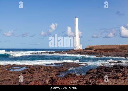 Der Leuchtturm Punta del Hidalgo ist ein aktiver Leuchtturm in Punta del Hidalgo innerhalb der Gemeinde San Cristóbal de La Laguna im Nordosten von teneras Stockfoto