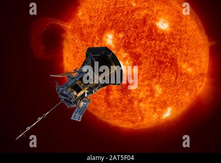 Die NASA Parker Solar Probe wird von der Künstlerin vor der Sonne dargestellt. Die Sonde wird die Sonne sehr detailliert und auch die noch nie gesehene Pola enthüllen Stockfoto