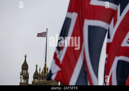 Westminster, London, Großbritannien 30. Januar 2020. Die Union flackere auf dem Parlamentsplatz, als Großbritannien sich auf den Austritt aus der Europäischen Union vorbereitet. Credit: Dinendra Haria/Alamy Live News Stockfoto