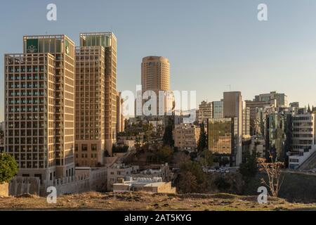 Amman Skyscraper Le Royal im Januar Stockfoto