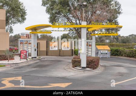 McDonalds Drive Drive-Through Groveland, Florida USA Stockfoto